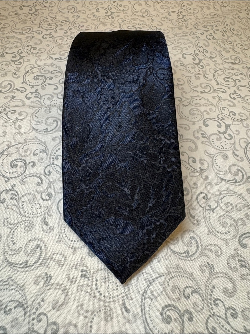 Awearness Kenneth Cole Classic Men's Navy Floral Tie
